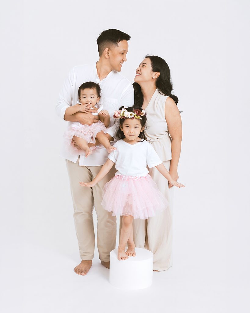 Natural family portrait photography in Klang Valley